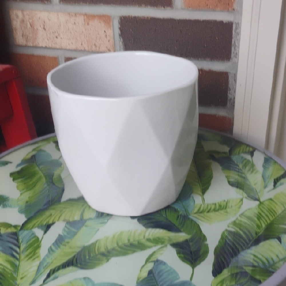 White Geometric Planter